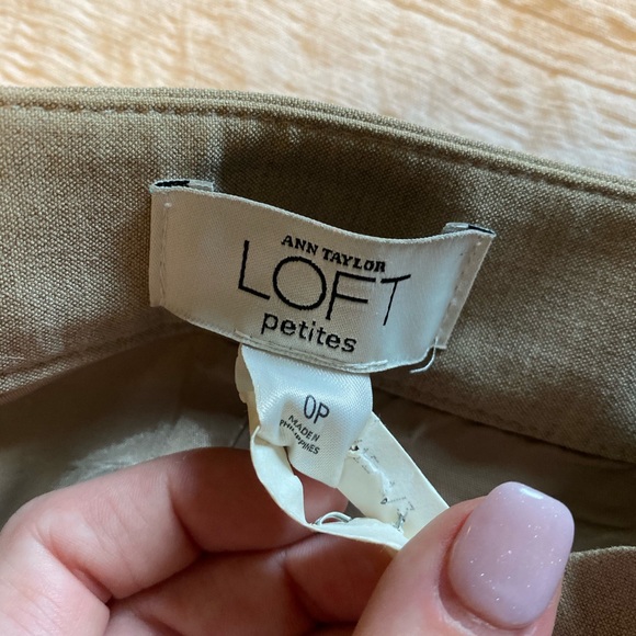 LOFT | Tan Khaki Pencil Skirt - Picture 3 of 5